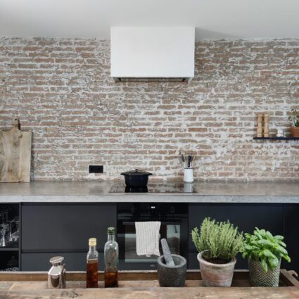 Houtcuisine-keukenfronten-glad-zwart-9-1-scaled